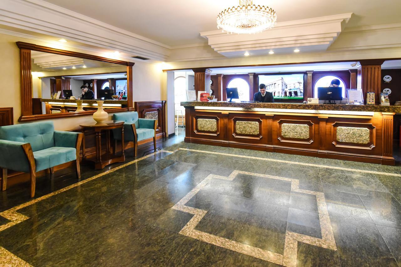 Hotel Gran Palace Santiago Exterior photo