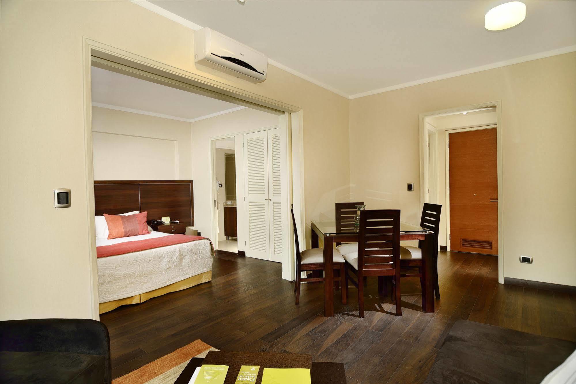 Hotel Gran Palace Santiago Exterior photo